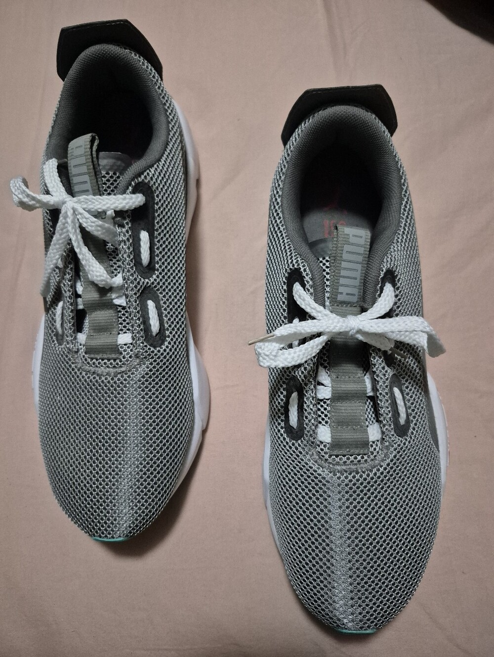 Puma  Gray Mesh Sneakers with White Laces